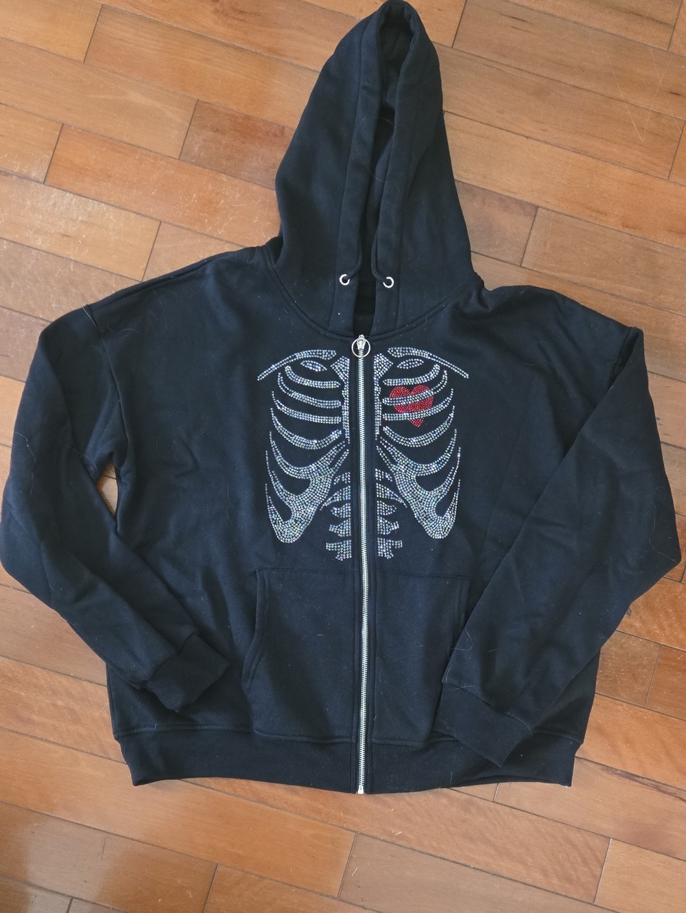 ROMWE Black Hoodie with Rhinestone Skeleton and Small Red Heart